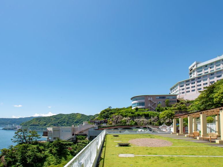 オープニングスタッフ！熱海　ホテル◎フロントスタッフを募集！【ホテルニューアカオ】