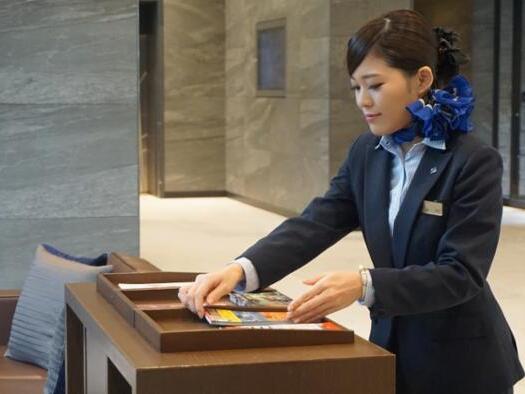ホテルのフロント・受付スタッフを募集！【富士山を望むリゾートホテル・年間休日119日】