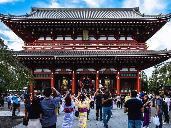 訪日外国人向け文化体験プログラムの予約手配スタッフ