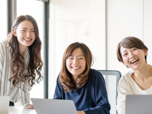 【労務】日本の魅力を世界に伝えていく会社の社内労務を募集中！