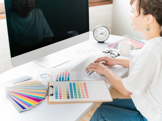 各種制作物のデザインやWEBコーディングをご担当いただくクリエイター職