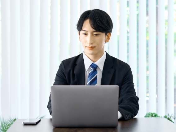 【正社員登用あり/完全週休二日制】ホテルの会計財務業務